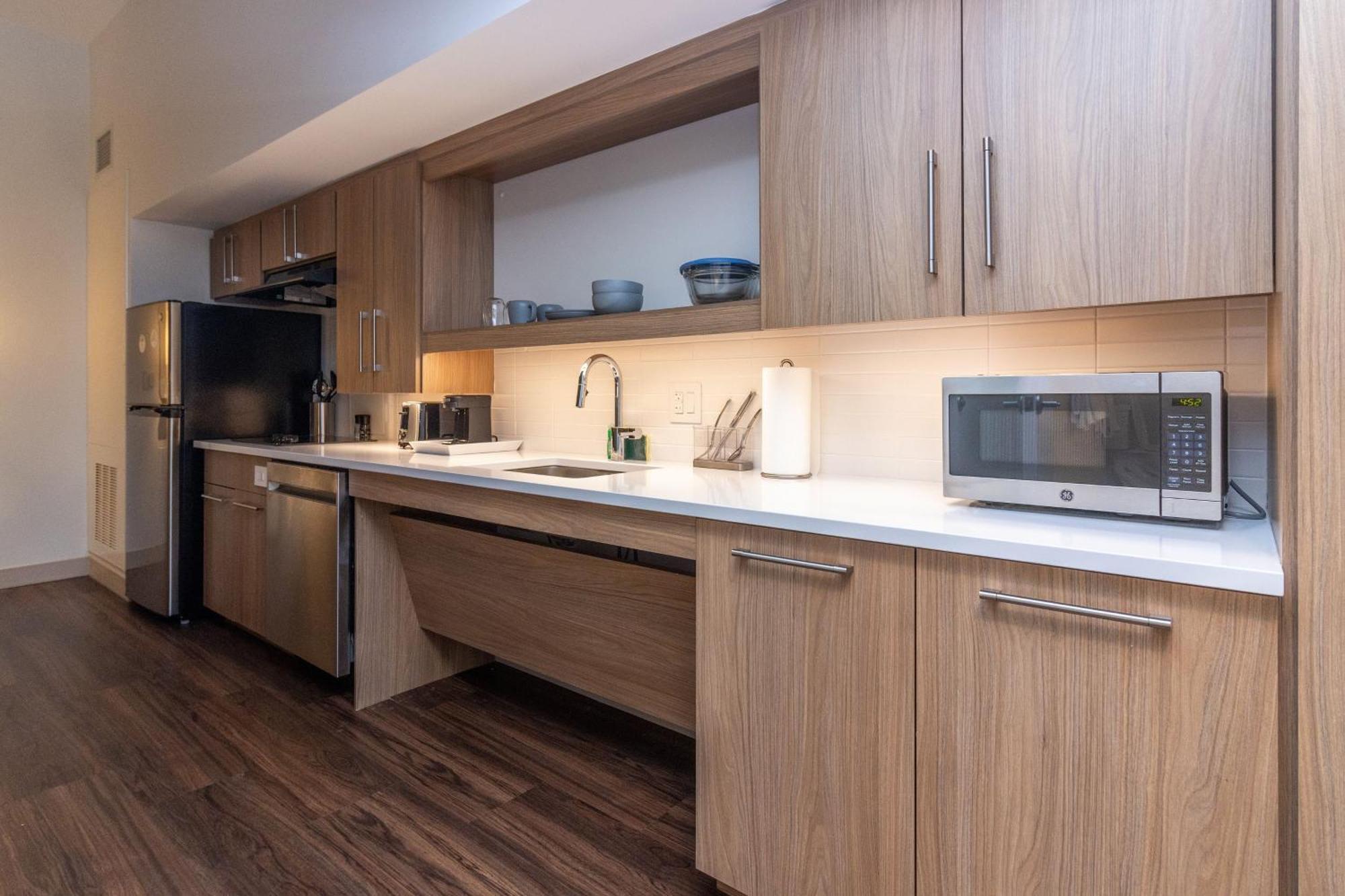 Hotel Element Midtown 3*